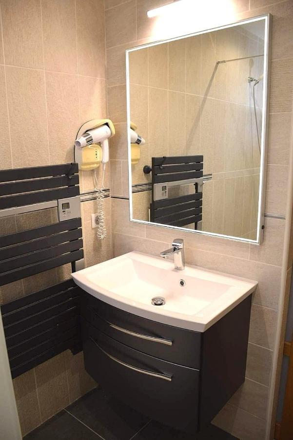 Logis Hotel Restaurant Spa Les Balcons De L'Esperance Limeuil Zewnętrze zdjęcie